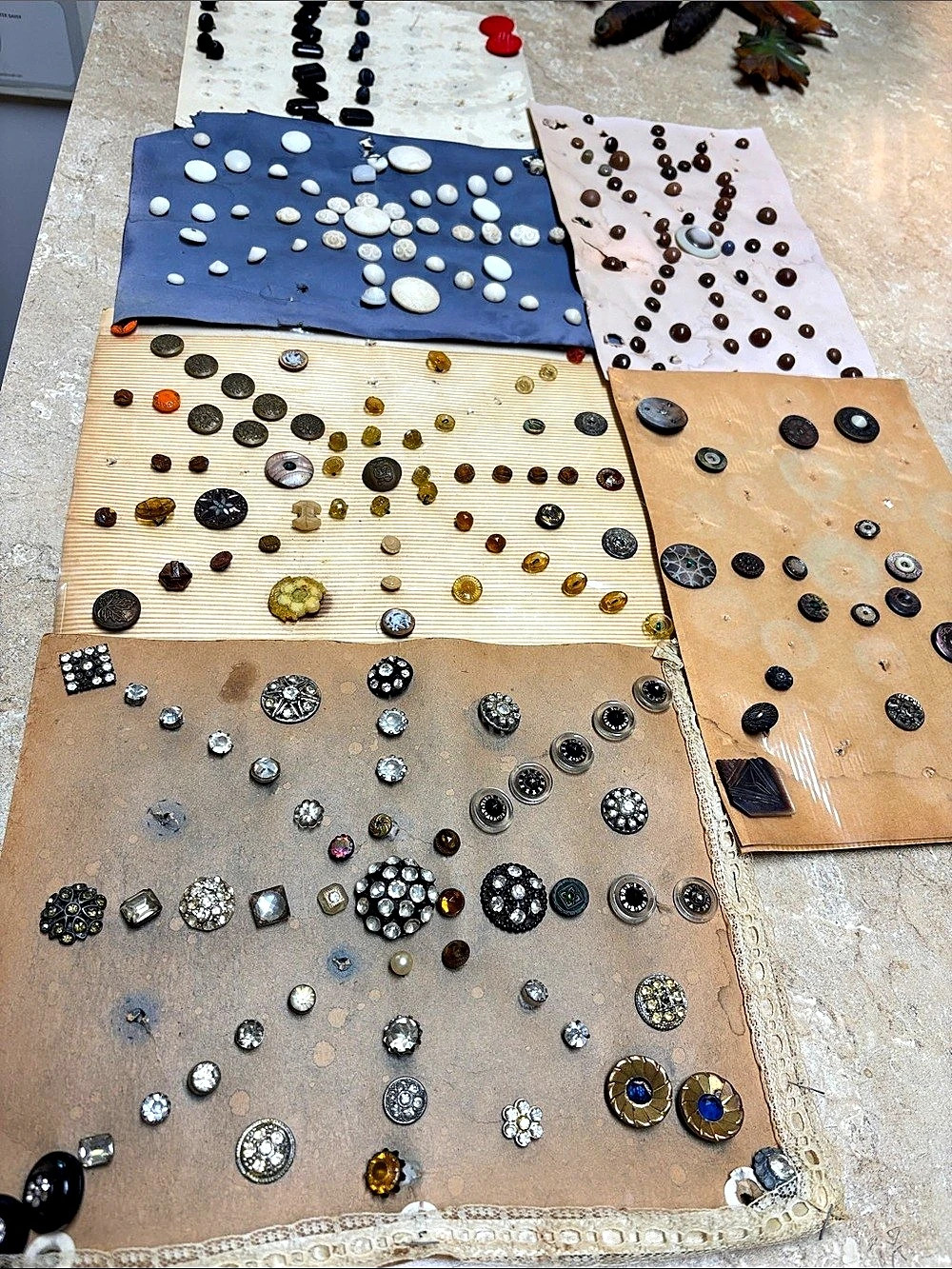 Assorted Vintage Buttons Brown/White/Abalone